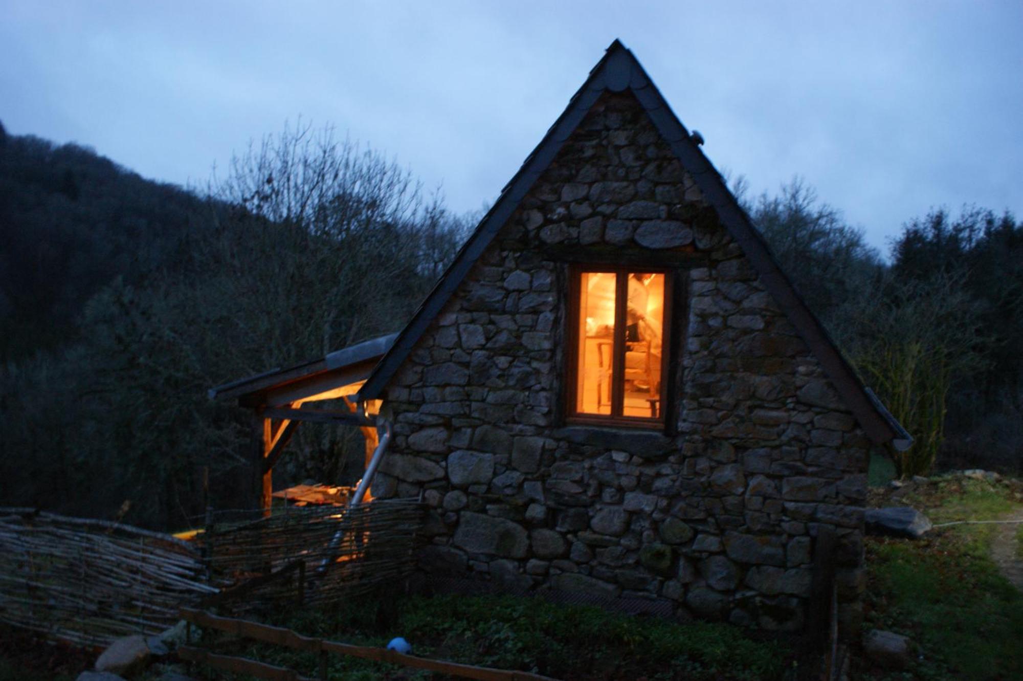 Le P'Tit Gite De Chomet La Tour-dʼAuvergne Εξωτερικό φωτογραφία